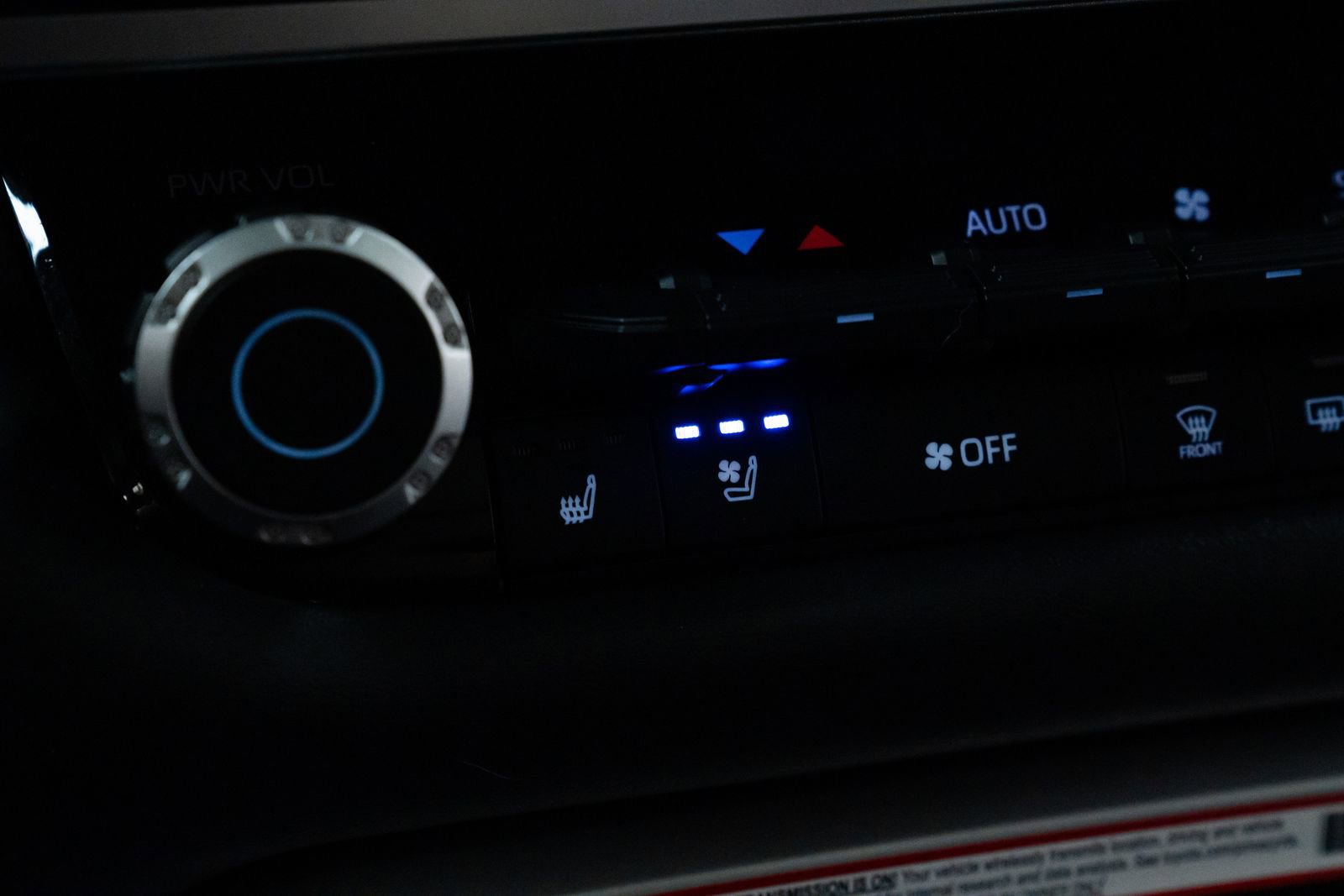 Used 2025 Toyota Tundra Platinum image 13