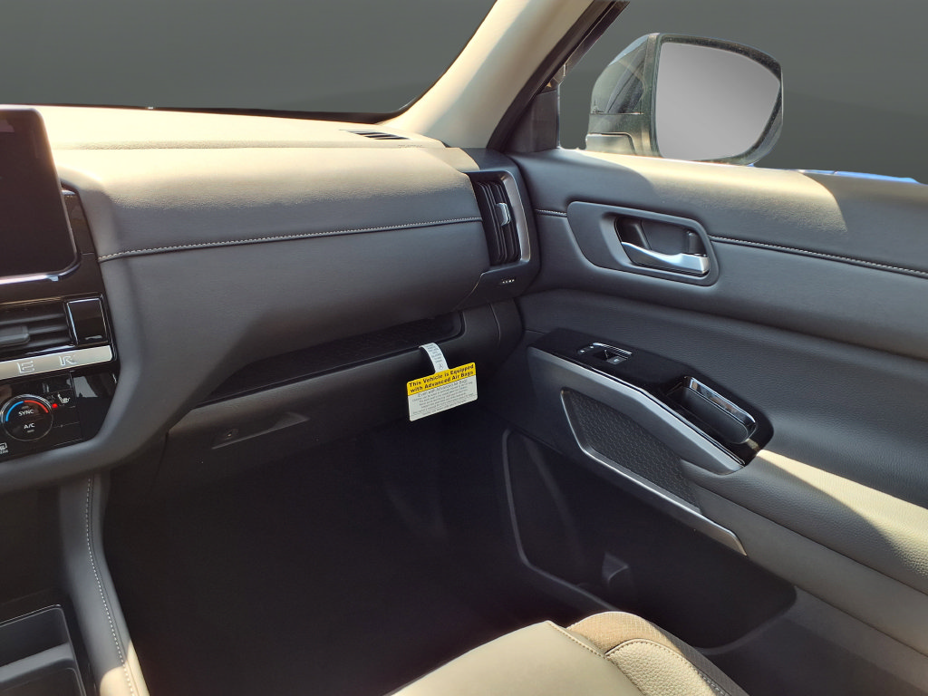 New 2026 Nissan Pathfinder SL AWD/4WD image 21
