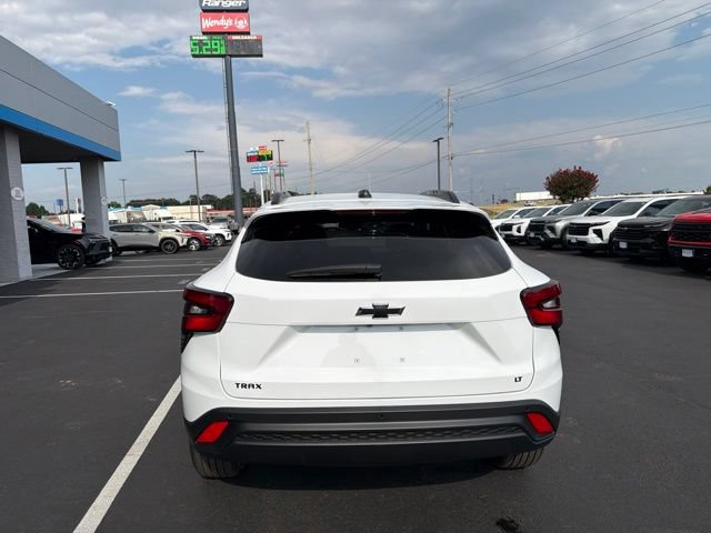 New 2026 Chevrolet Trax LT w/ Driver Confidence Package FWD image 23