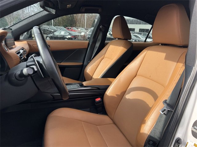 Used 2021 Lexus IS 300 w/ Accessory Package image 11