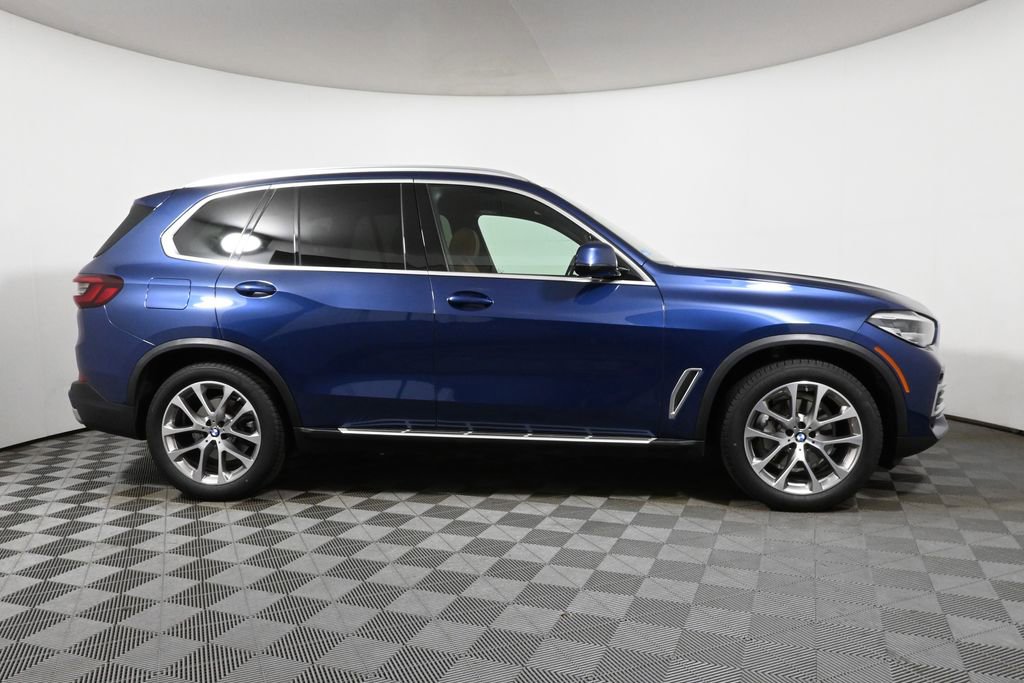 Used 2021 BMW X5 xDrive40i w/ Premium Package 2 image 8