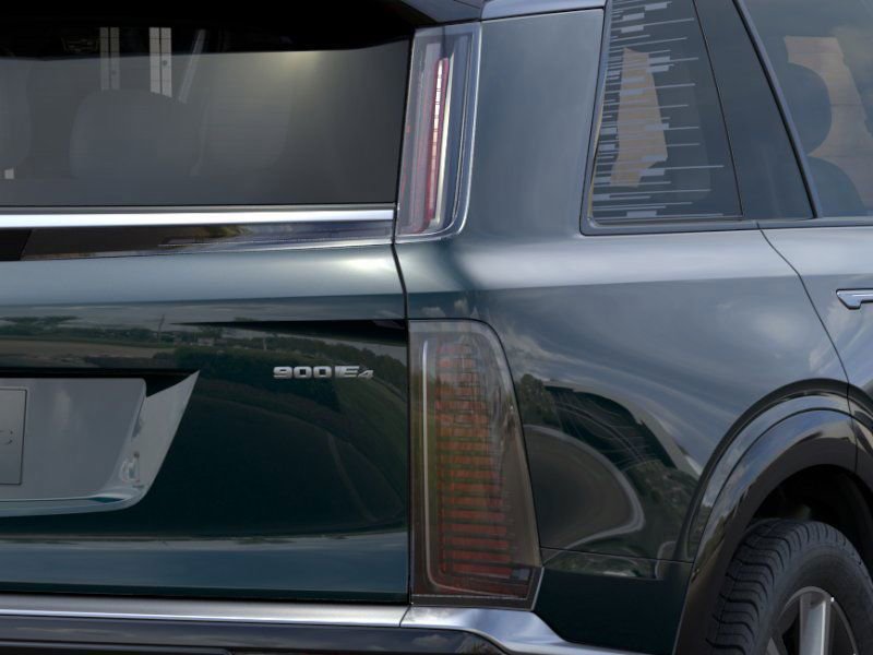 New 2026 Cadillac Vistiq Luxury w/ LPO, Floor Liner Package image 11