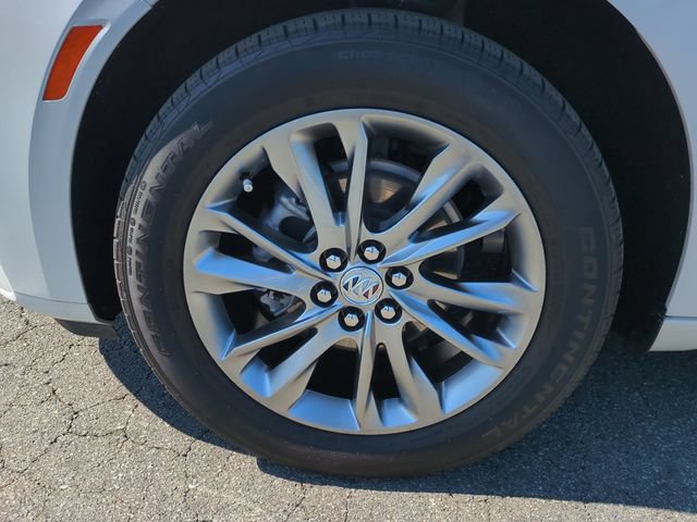 Used 2023 Buick Enclave Avenir w/ Avenir Technology Package FWD image 10