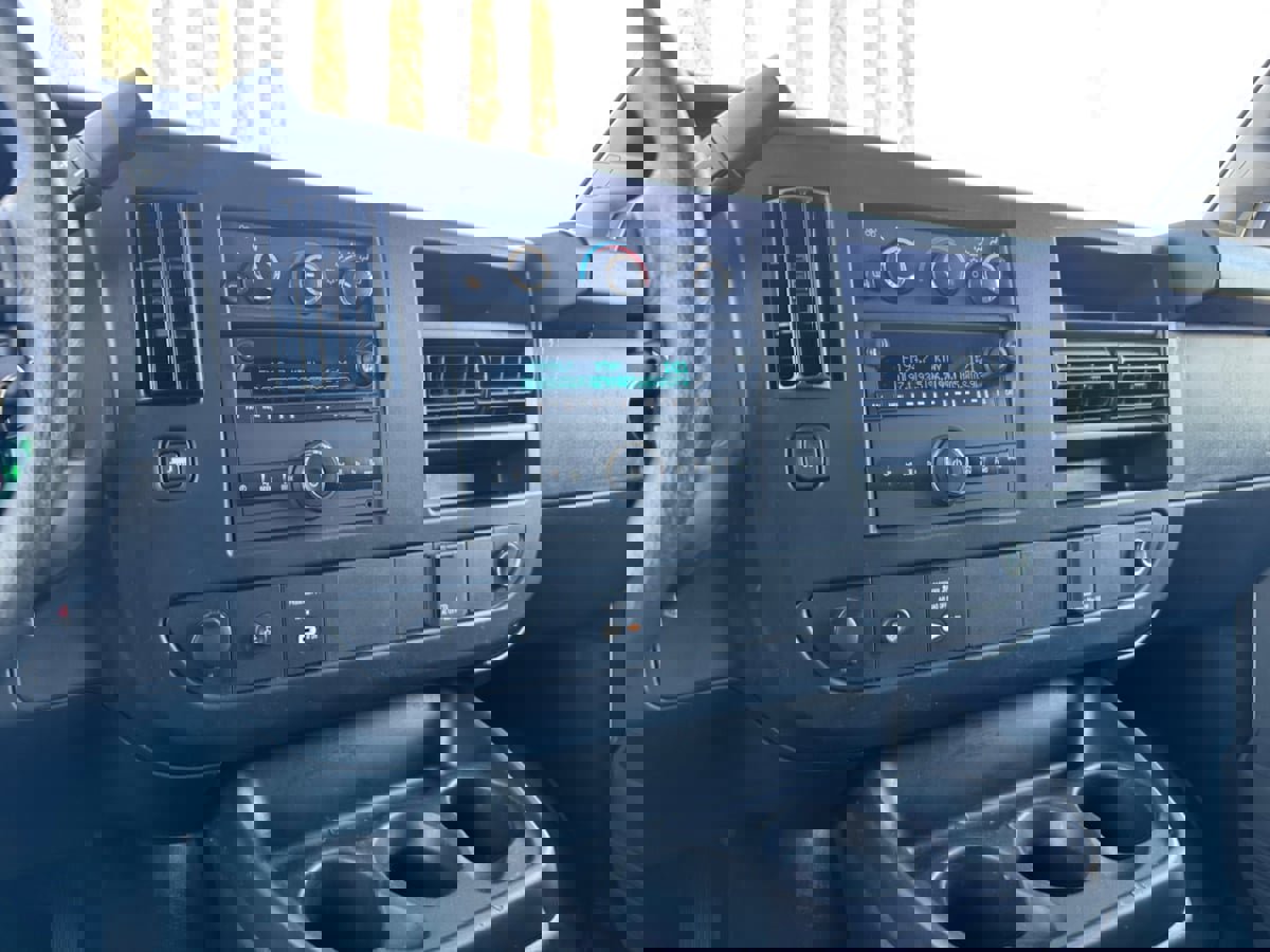 Used 2024 GMC Savana 2500 w/ Driver Convenience Package image 16