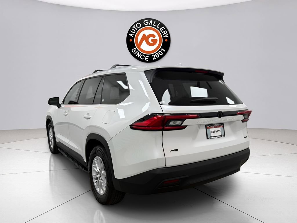 Used 2024 Toyota Grand Highlander AWD image 5
