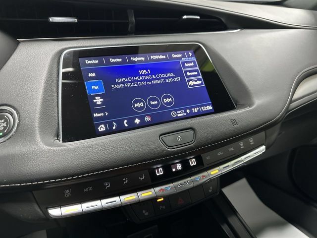 Used 2021 Cadillac XT4 Premium Luxury w/ Cold Weather Package AWD/4WD image 11
