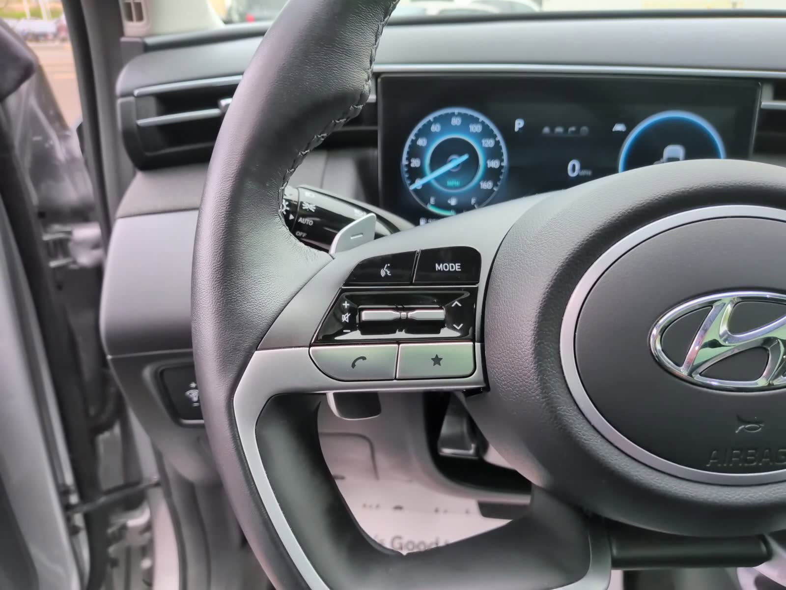 Used 2024 Hyundai Tucson Limited AWD/4WD image 19