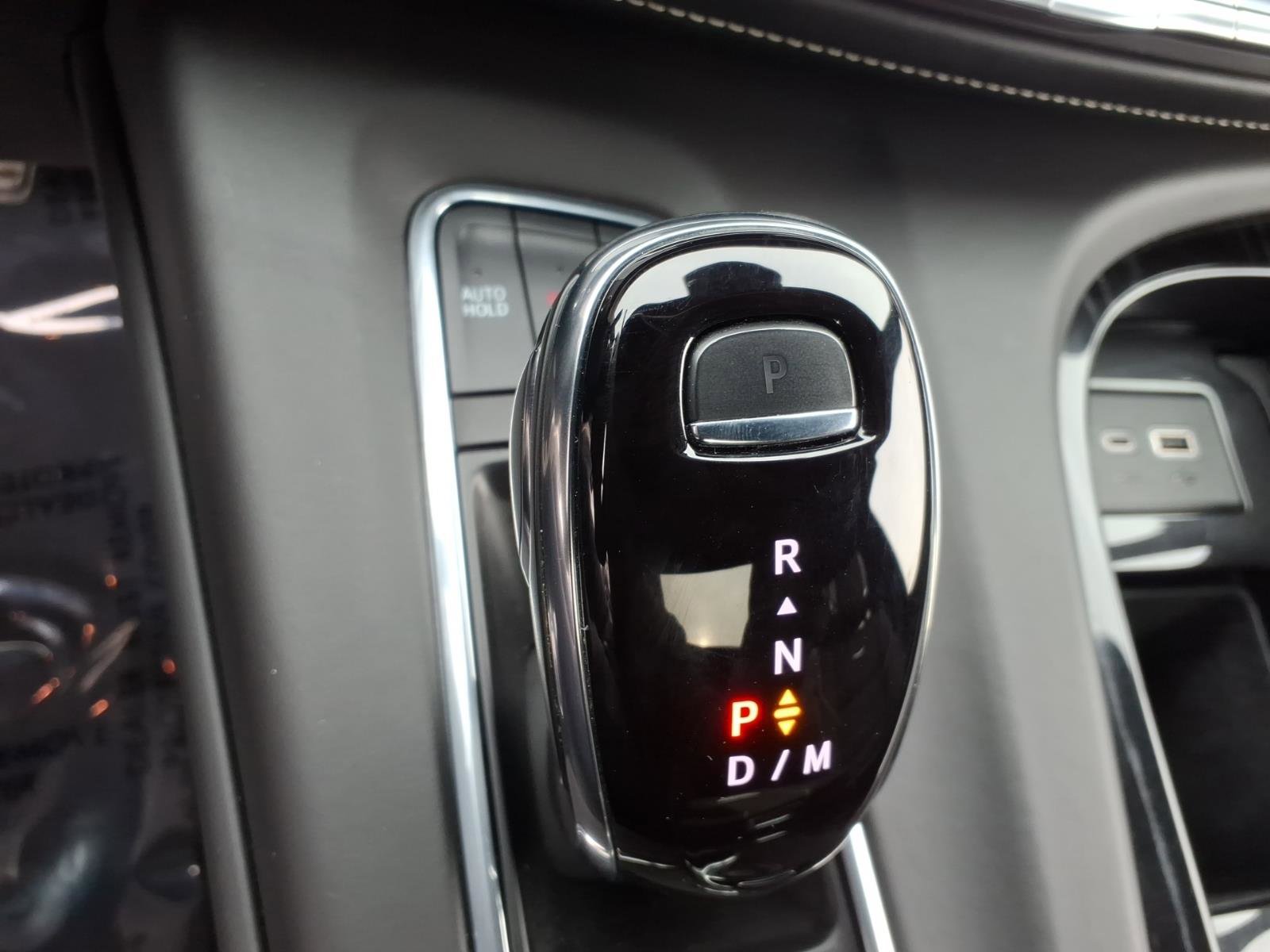 Certified 2023 Cadillac Escalade V w/ LPO, ONYX Package image 36