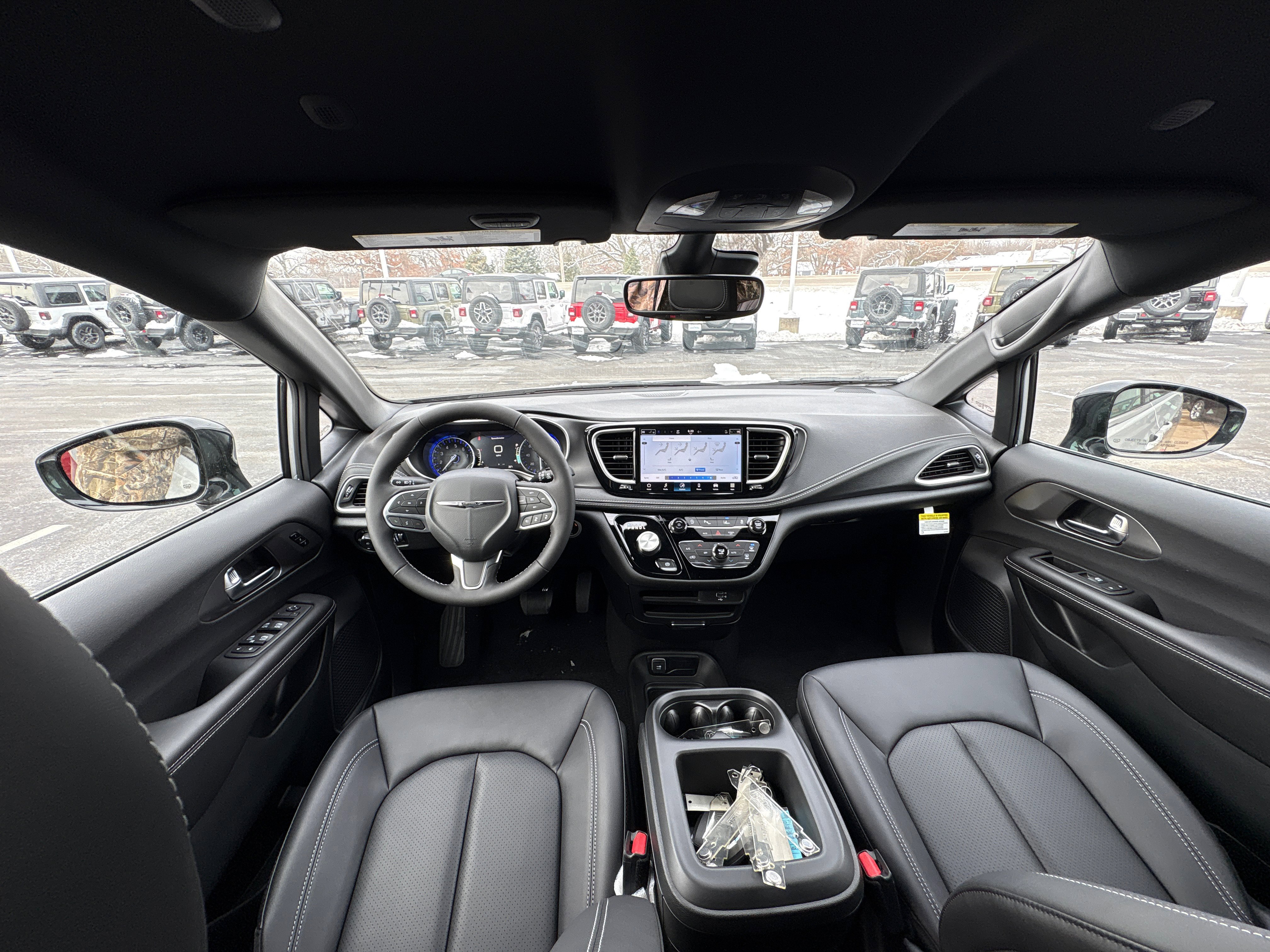 New 2026 Chrysler Pacifica Select image 12