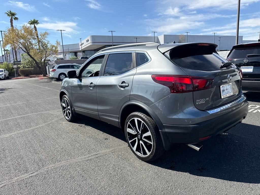 Used 2018 Nissan Rogue Sport SL FWD image 14