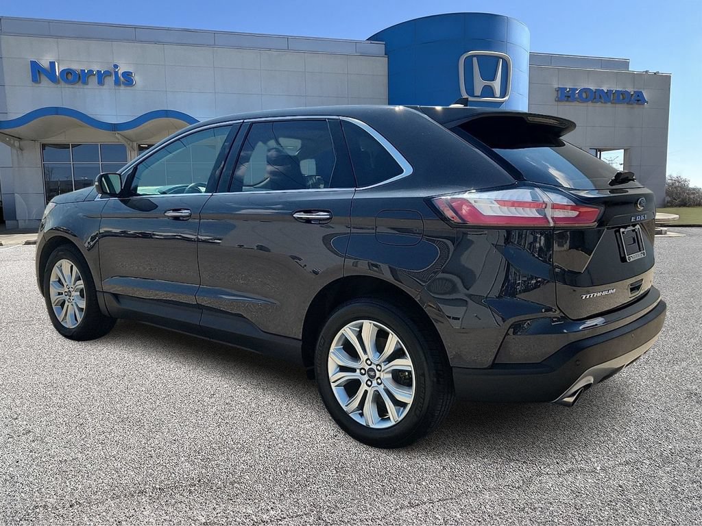 Used 2021 Ford Edge Titanium FWD image 3