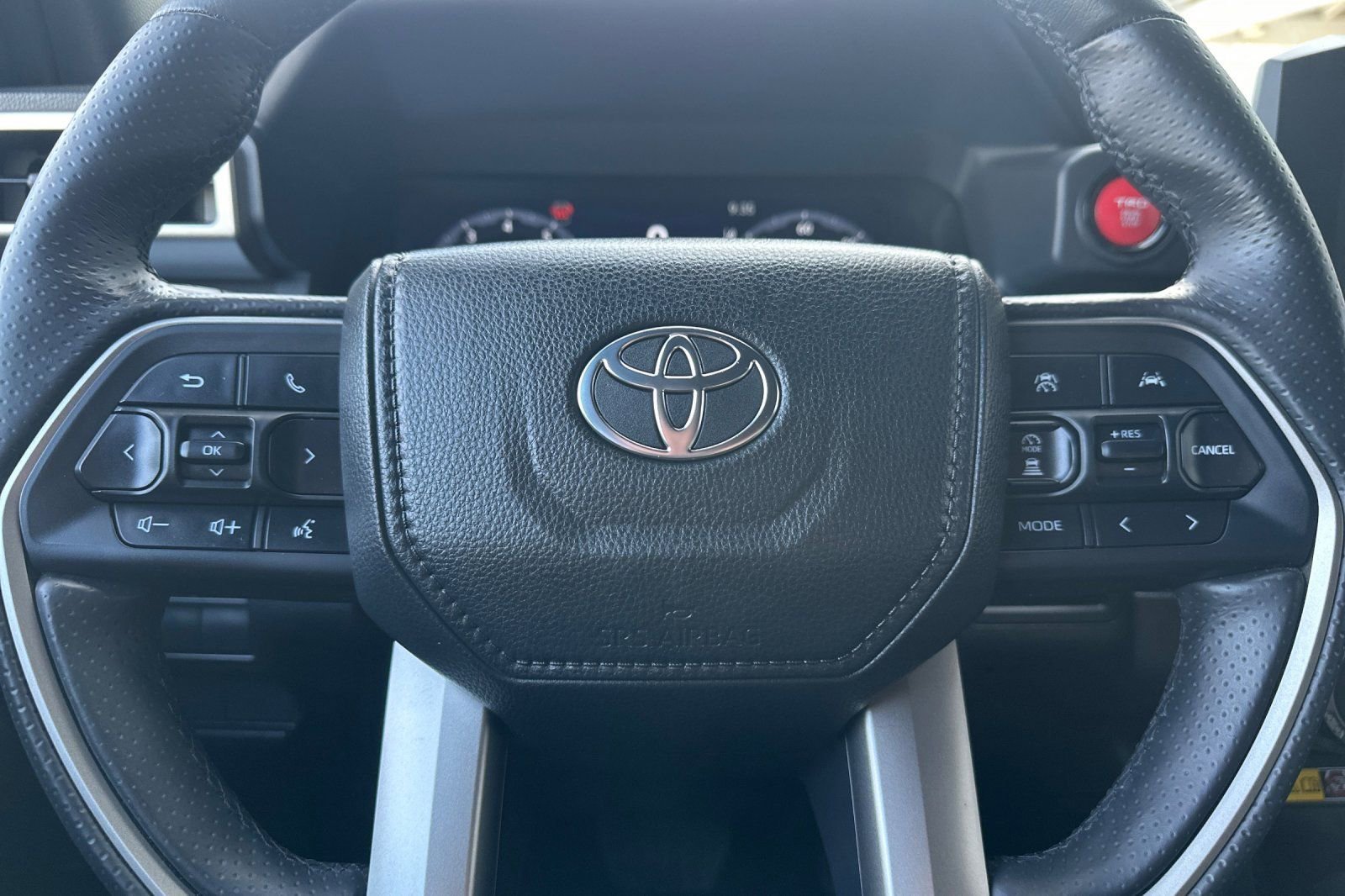 Used 2025 Toyota 4Runner TRD Off-Road image 23