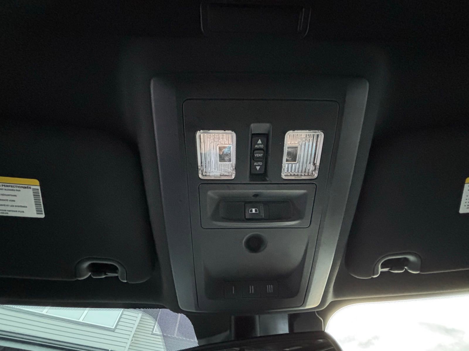Used 2017 RAM 1500 Limited AWD/4WD image 19