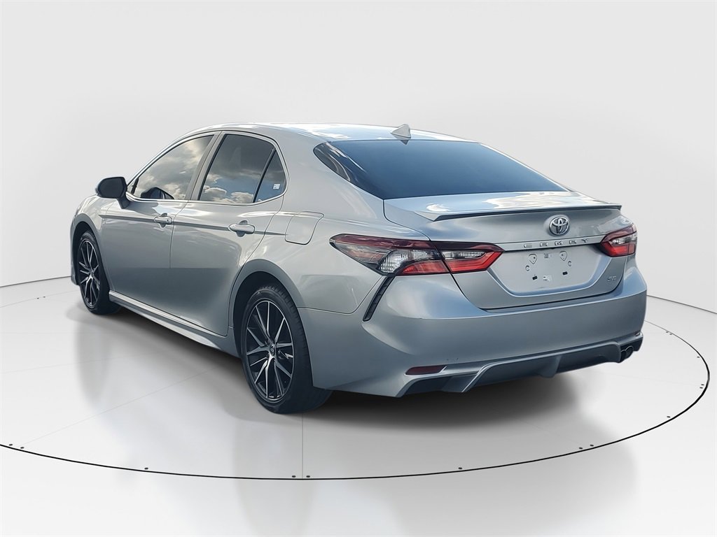 Used 2023 Toyota Camry SE image 5