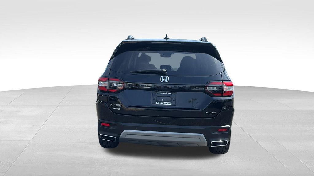 Certified 2024 Honda Pilot Elite image 6