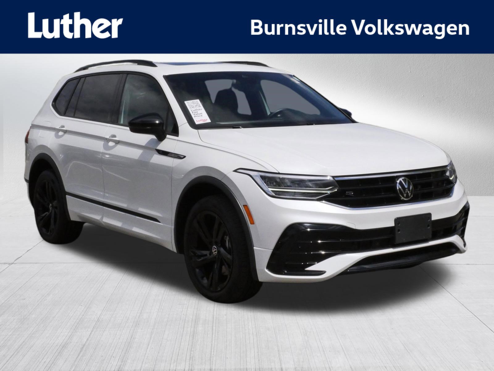 Used 2023 Volkswagen Tiguan SE R-Line FWD image 1