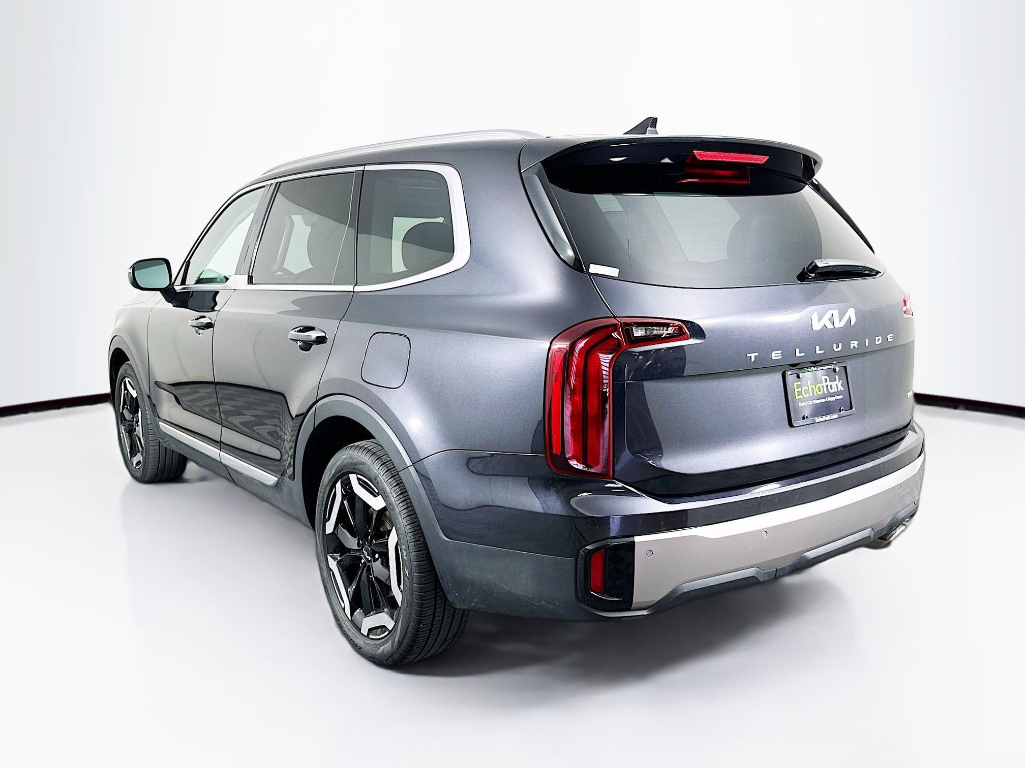 Used 2025 Kia Telluride S AWD/4WD image 5