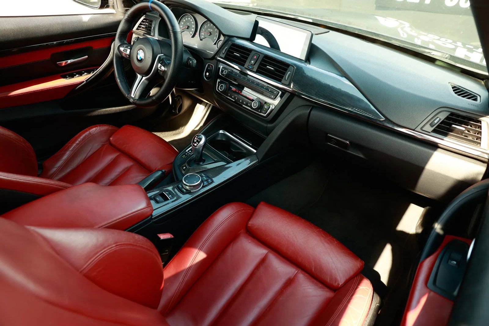 Used 2015 BMW M4 Convertible image 20