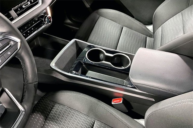 Used 2025 Chevrolet Equinox LT image 17