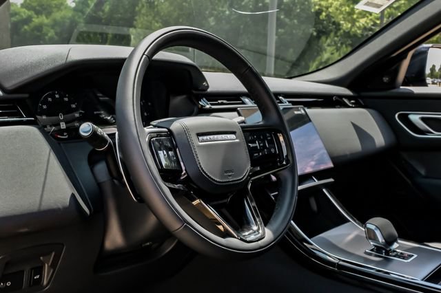 Used 2025 Land Rover Range Rover Velar Dynamic SE AWD/4WD image 20