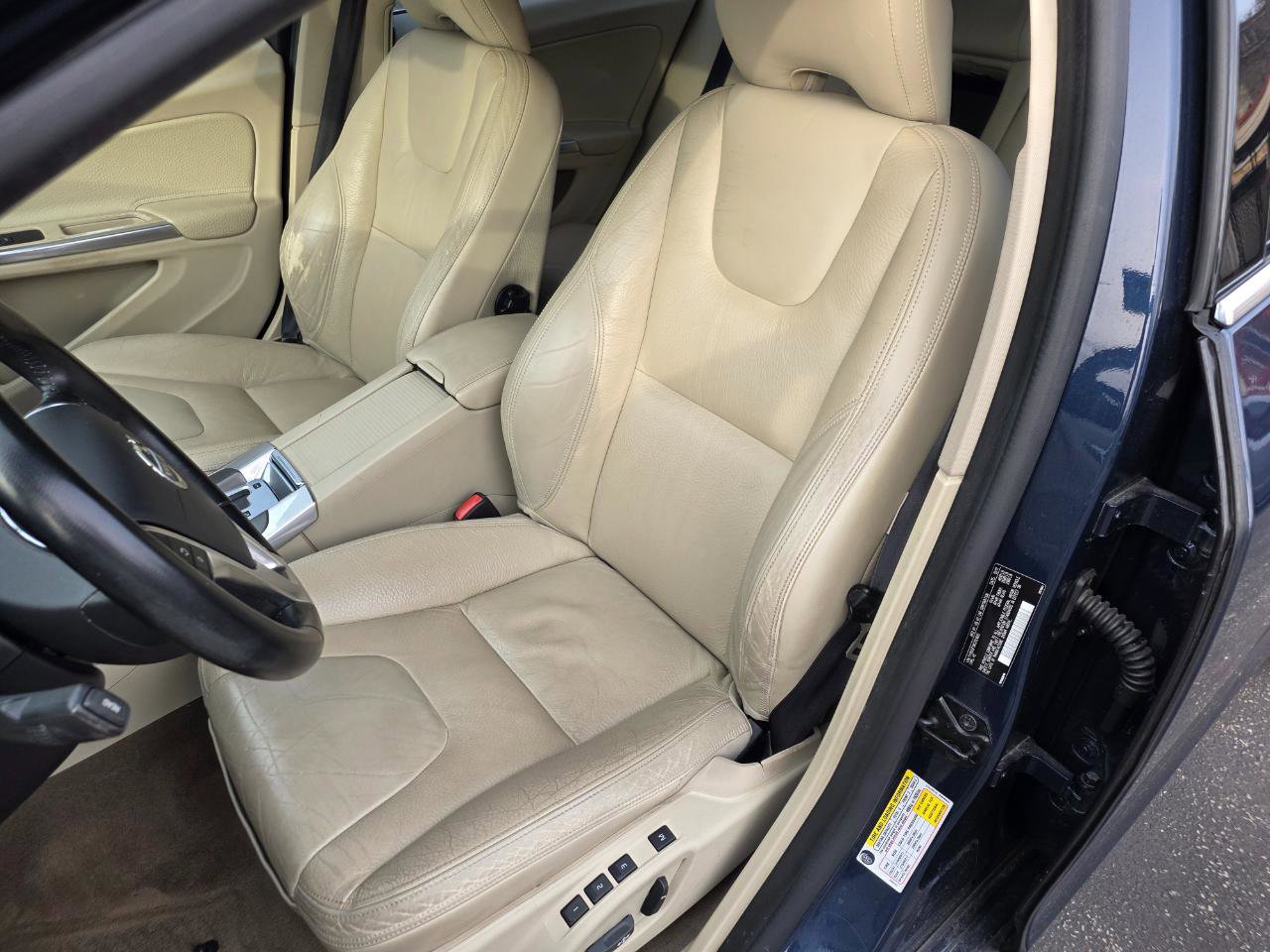 Used 2012 Volvo S60 T5 w/ Multimedia Pkg FWD image 26