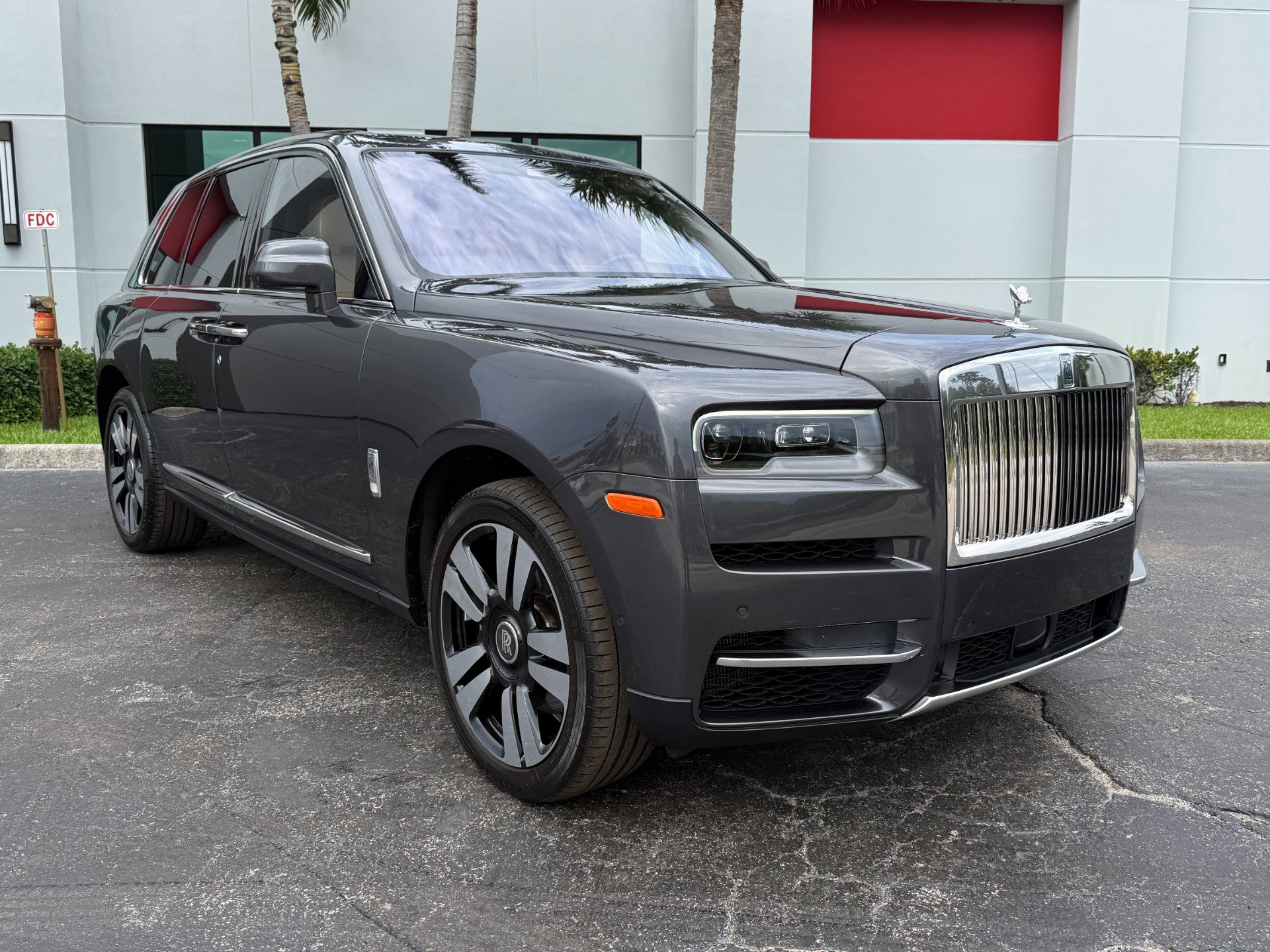 Used 2022 Rolls-Royce Cullinan AWD/4WD image 7