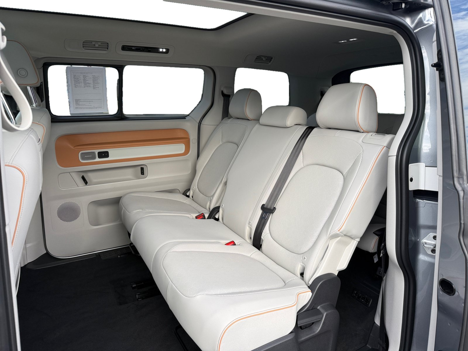 Certified 2025 Volkswagen ID. Buzz 1st Edition RWD image 16