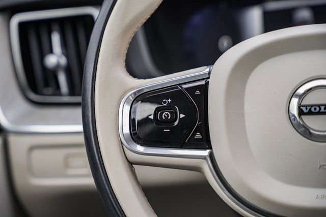 Used 2023 Volvo XC60 B5 Plus w/ Climate Package image 28