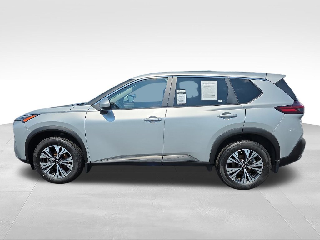 Used 2023 Nissan Rogue SV AWD/4WD image 3