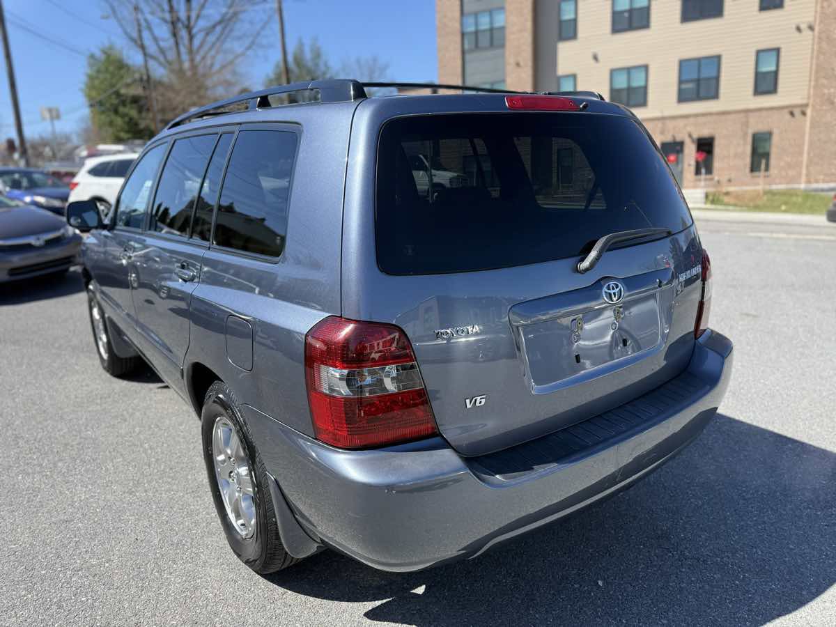 Used 2005 Toyota Highlander image 5