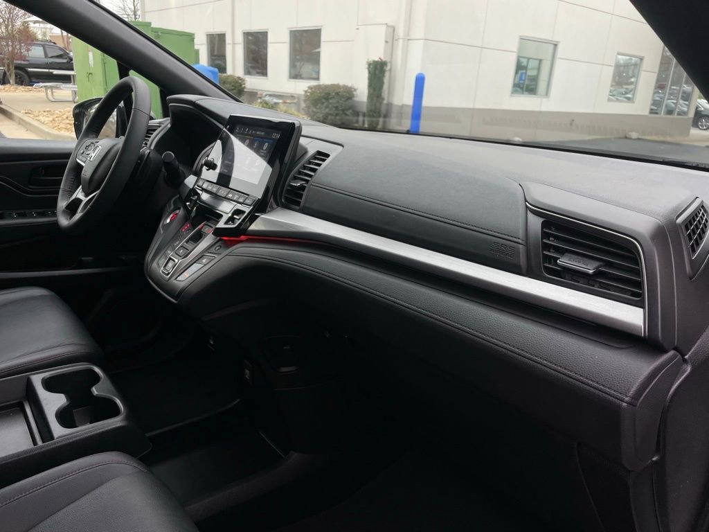 Certified 2023 Honda Odyssey Sport image 34