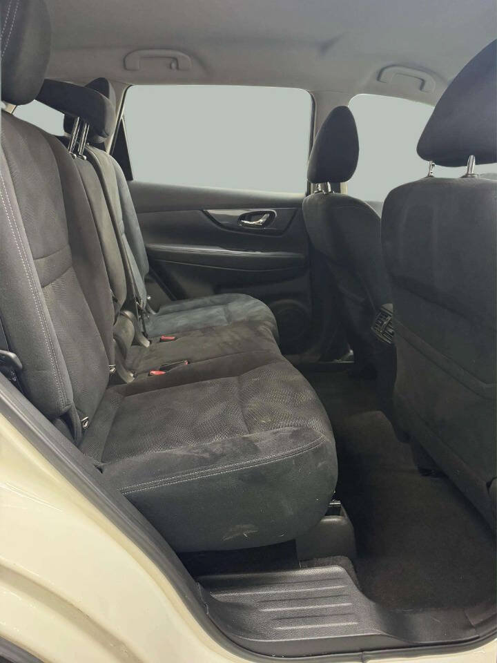 Used 2016 Nissan Rogue S FWD image 8
