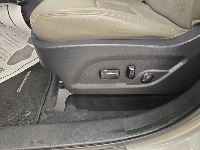Used 2017 Hyundai Santa Fe Sport w/ 2.4L Tech Package 04 AWD/4WD image 36
