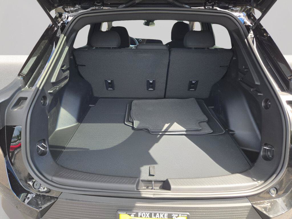 New 2026 Chevrolet Equinox EV LT FWD image 17