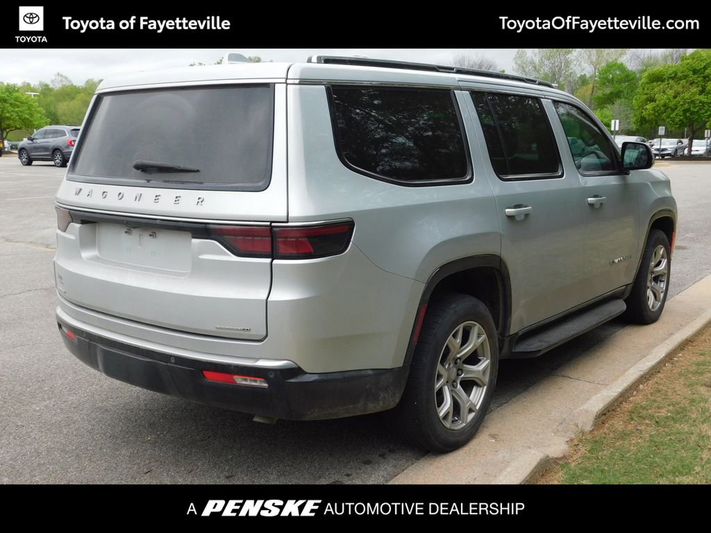 Used 2022 Jeep Wagoneer Series II AWD/4WD image 4