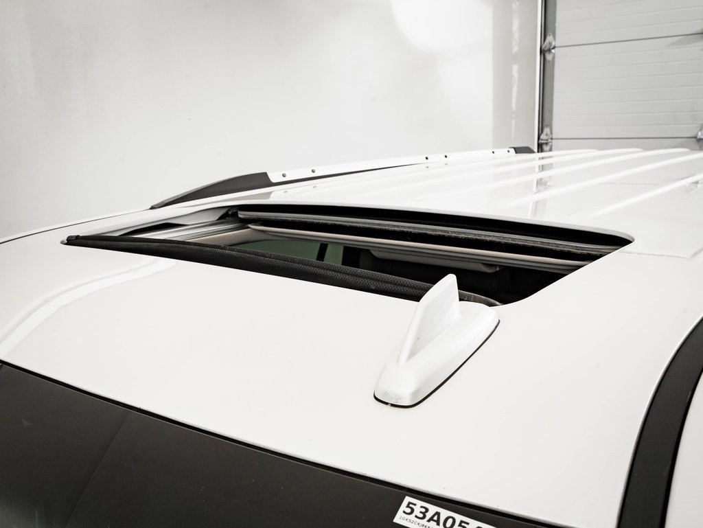 Used 2019 GMC Yukon Denali w/ Denali Ultimate Package image 14