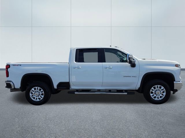 Used 2024 Chevrolet Silverado 3500 LTZ AWD/4WD image 6