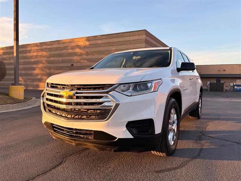 Used 2019 Chevrolet Traverse LS w/ LPO, Floor Liner Package AWD/4WD image 1