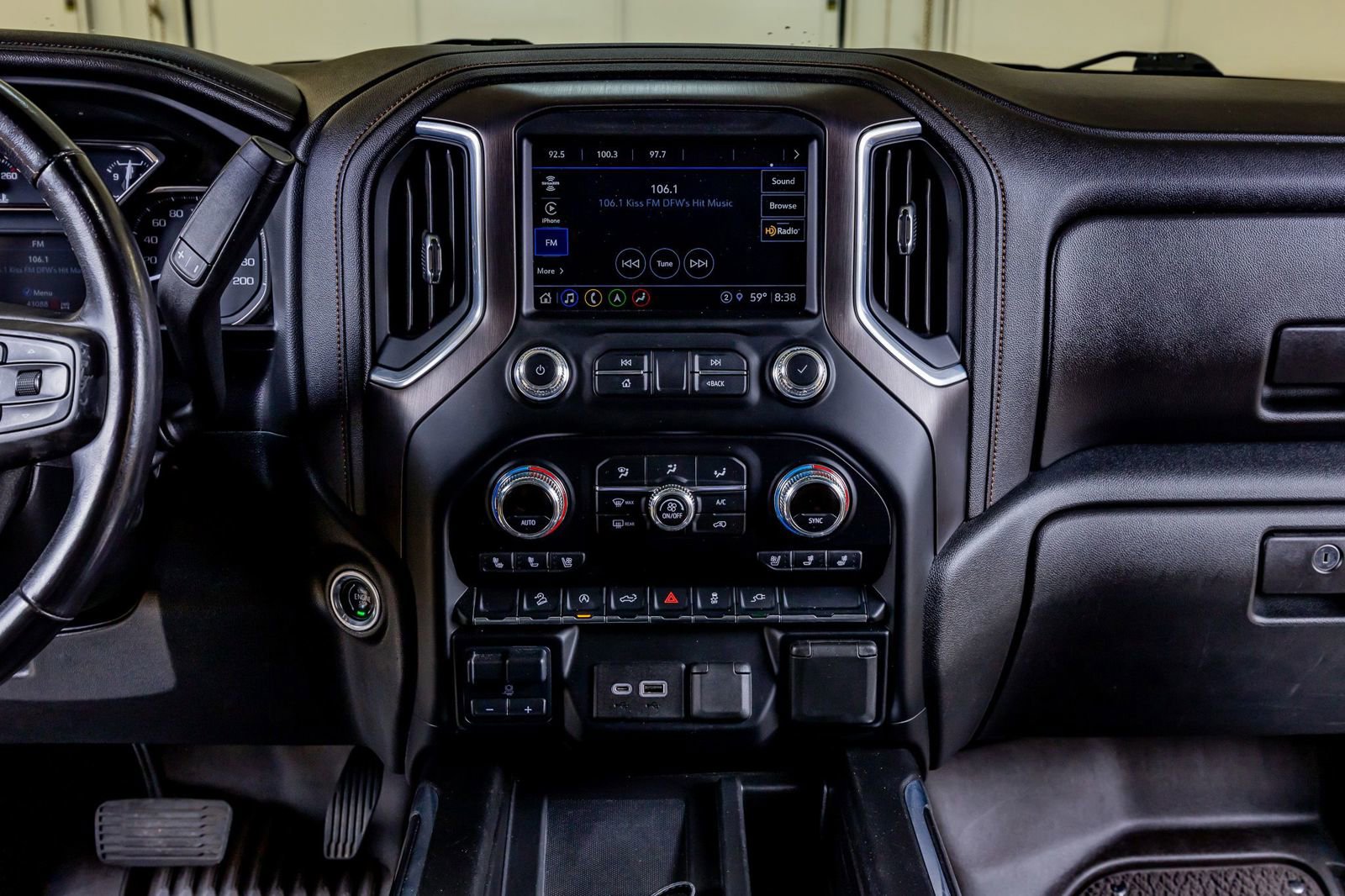 Used 2021 GMC Sierra 1500 AT4 w/ AT4 Preferred Package AWD/4WD image 23