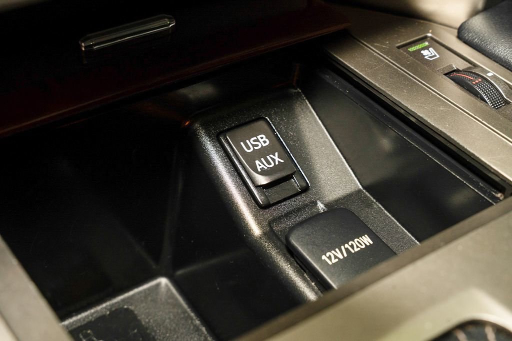 Used 2013 Lexus GX 460 Premium image 19