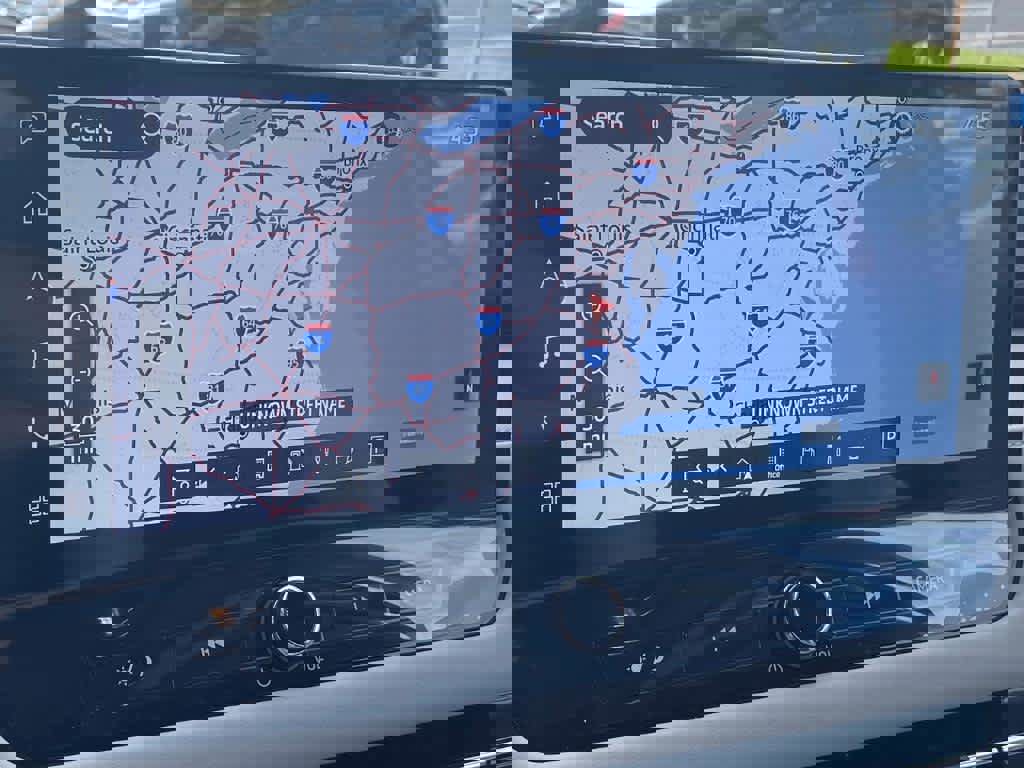 New 2025 Mitsubishi Outlander SE image 9