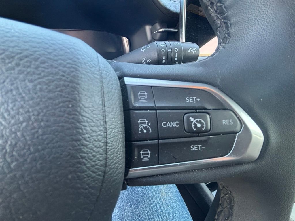 Used 2023 Jeep Compass Limited w/ Elite Group image 15