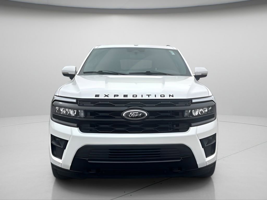 Used 2023 Ford Expedition Limited image 11