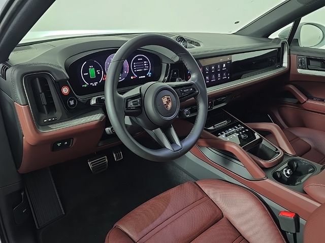 New 2025 Porsche Cayenne S AWD/4WD image 4