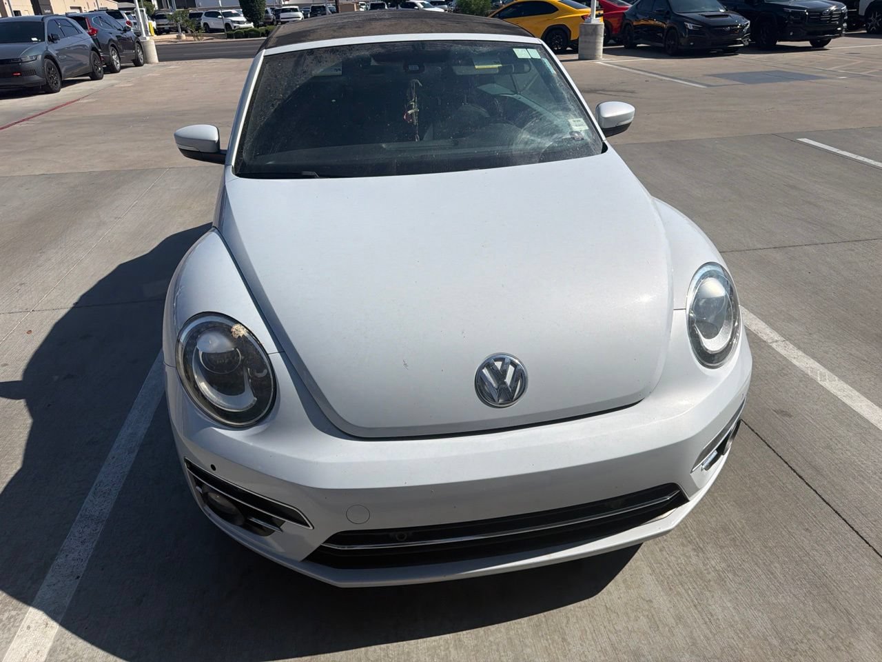 Used 2018 Volkswagen Beetle 2.0T SE FWD image 12