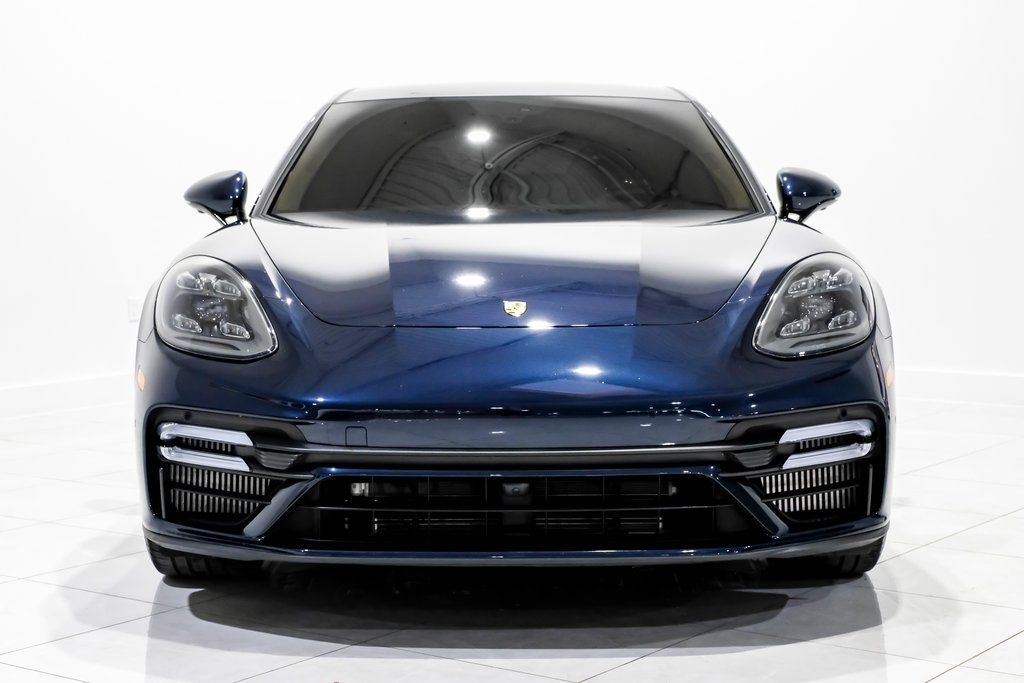 Used 2022 Porsche Panamera Turbo S image 2