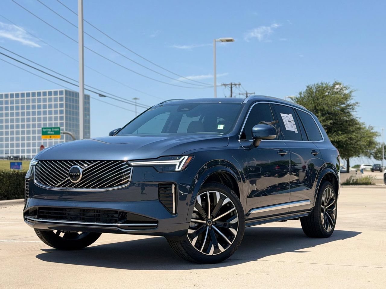 New 2026 Volvo XC90 T8 Plus w/ Protection Package Premier AWD/4WD image 2