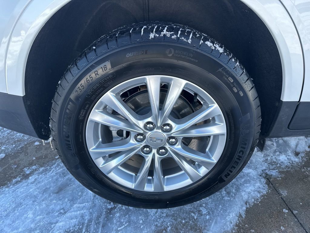 Certified 2025 Cadillac XT5 Luxury image 11