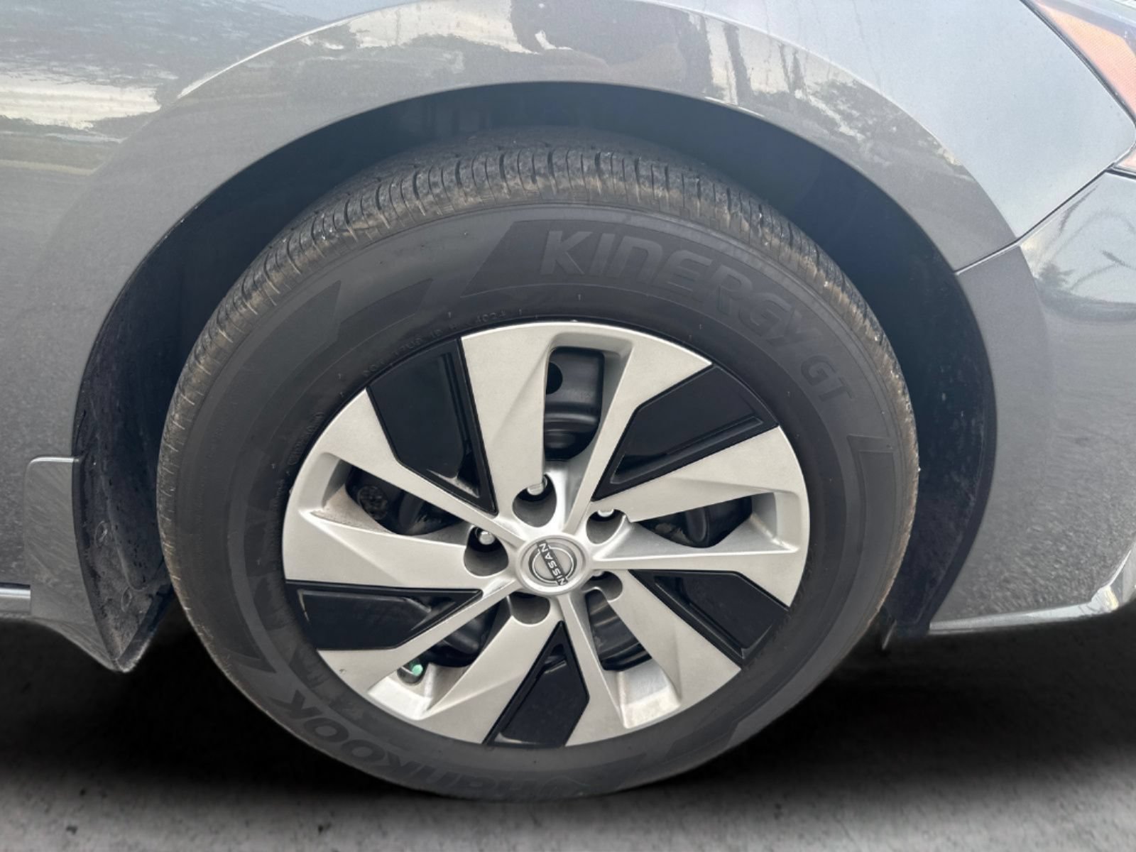 Certified 2025 Nissan Altima 2.5 S FWD image 36