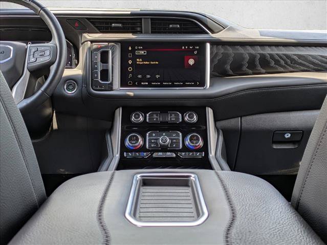 Used 2024 GMC Yukon Denali w/ Advanced Technology Package AWD/4WD image 16